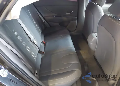 2023 Hyundai Elantra Sel z USA, uszkodzony, nr VIN 5NPLS4AG7PH111197